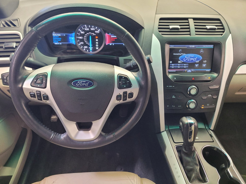 Used 2015 Ford Explorer XLT w/ Equipment Group 202A image 22