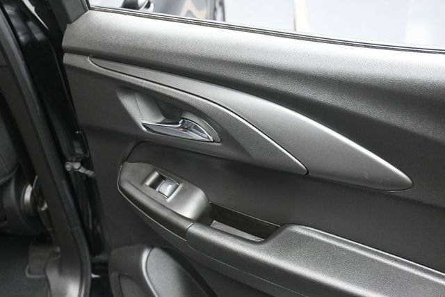 Used 2023 Chevrolet TrailBlazer LT FWD image 31