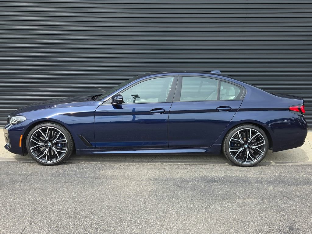 Used 2021 BMW M550i xDrive AWD/4WD image 2