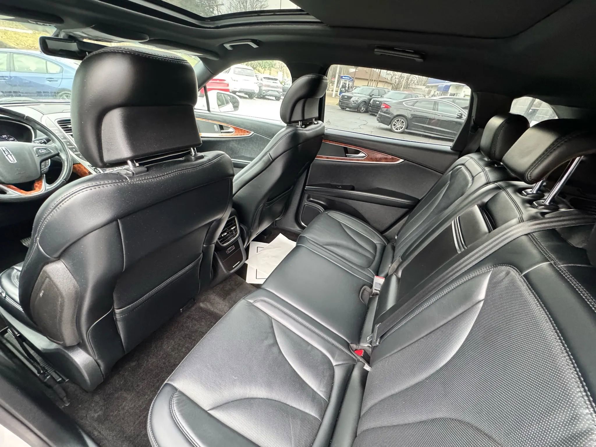 Used 2018 Lincoln MKX Reserve w/ Lincoln MKX Climate Package image 17