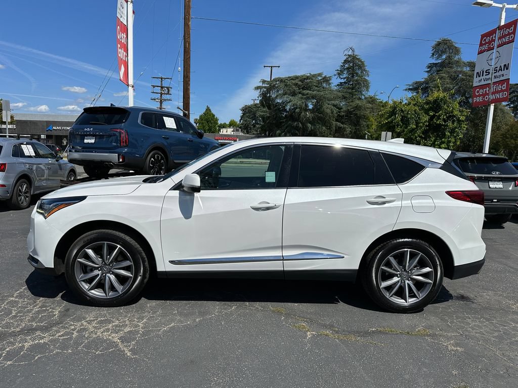 Used 2023 Acura RDX w/ Technology Package FWD image 3