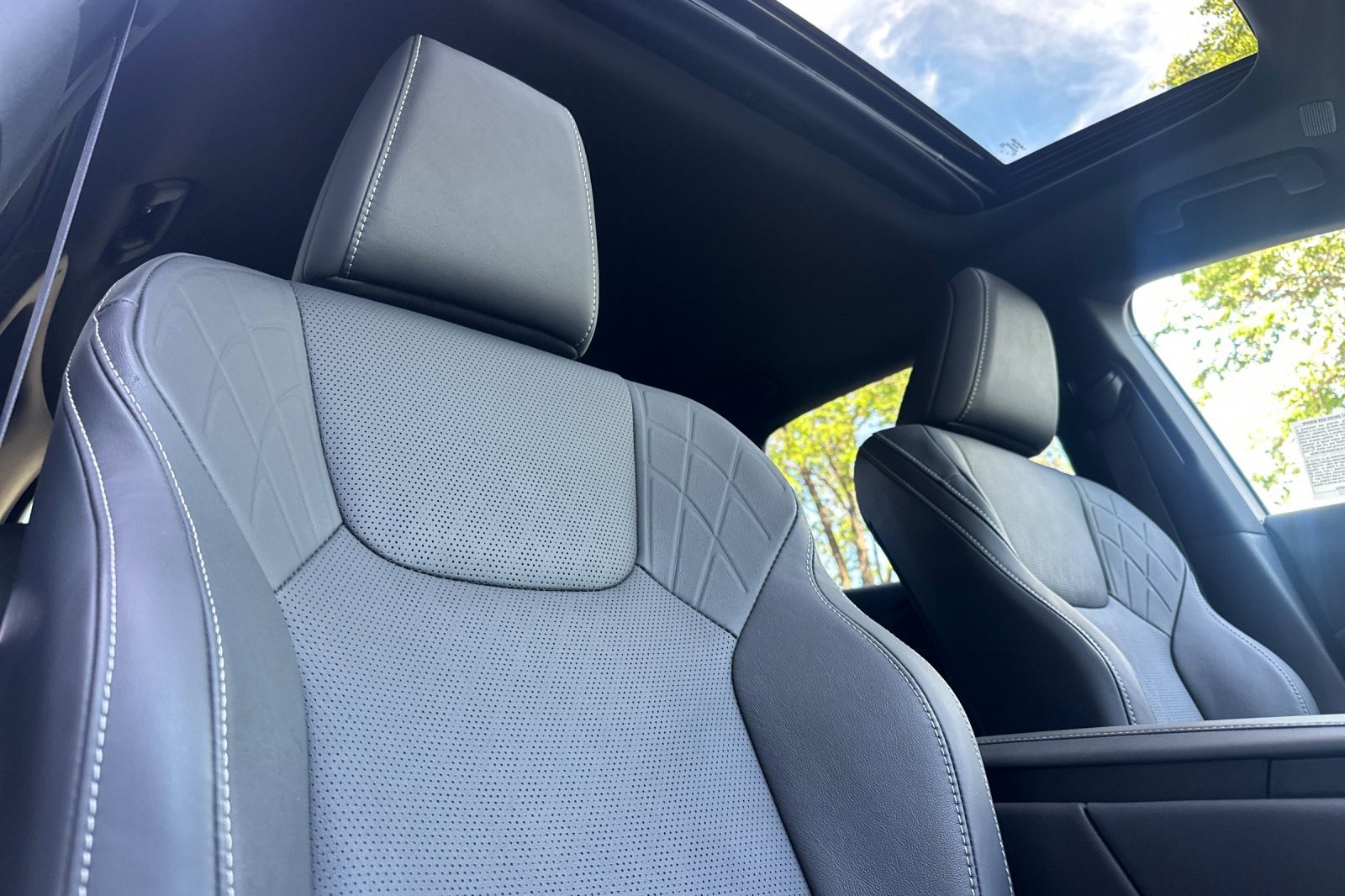 Certified 2025 Lexus RX 350 w/ Convenience Package image 21