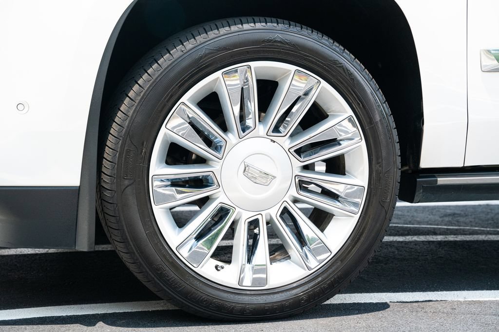 Used 2017 Cadillac Escalade Platinum AWD/4WD image 22