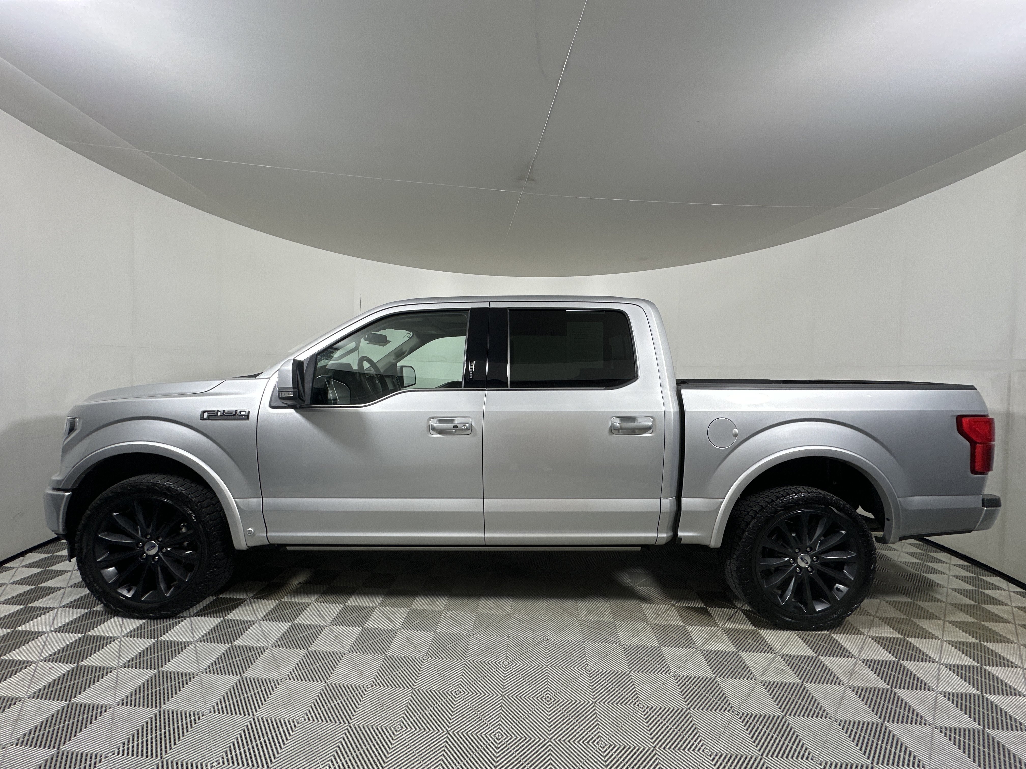 Used 2019 Ford F150 Limited w/ Trailer Tow Package AWD/4WD image 4