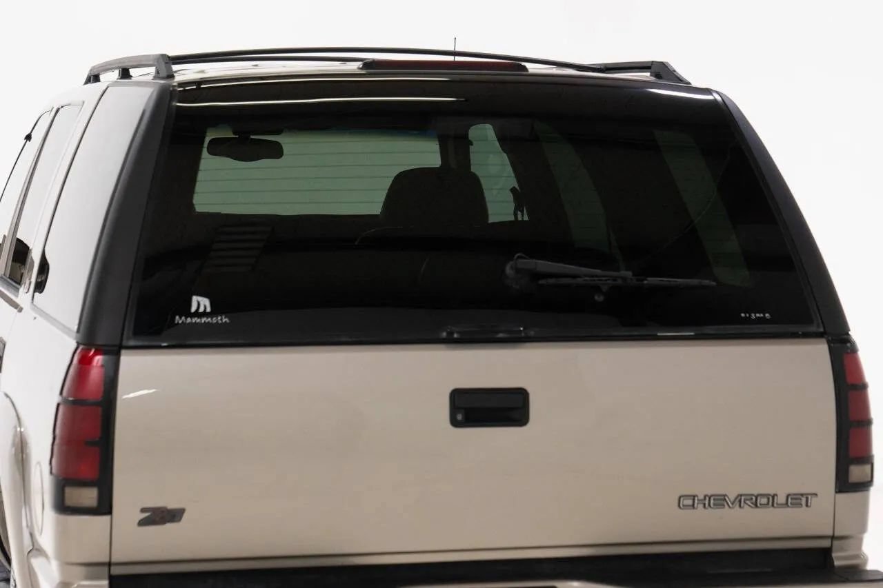 Used 2000 Chevrolet Tahoe Z71 w/ Comfort & Security Pkg AWD/4WD image 17