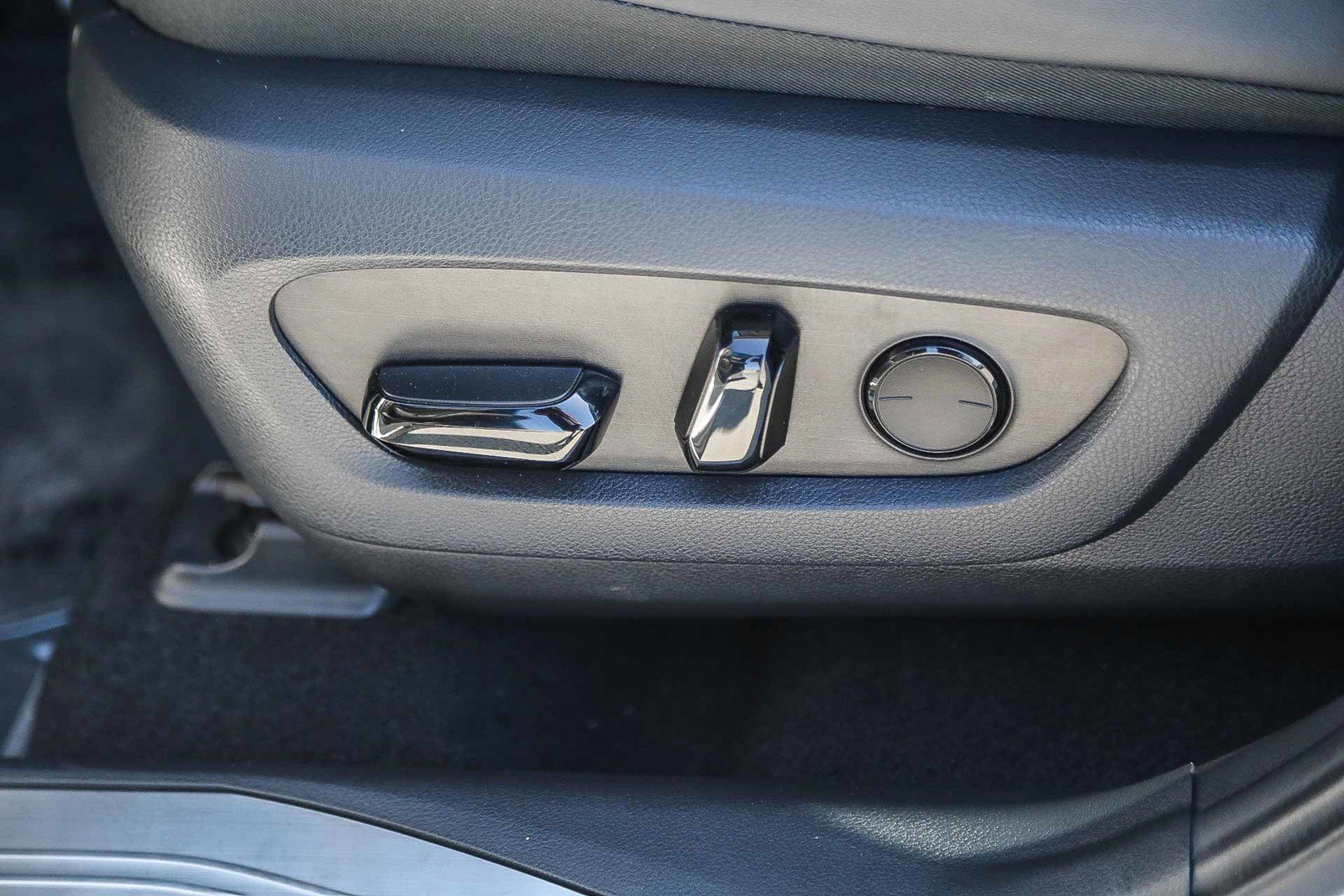 Used 2024 Lexus NX 350 AWD w/ Cold Area Package image 19