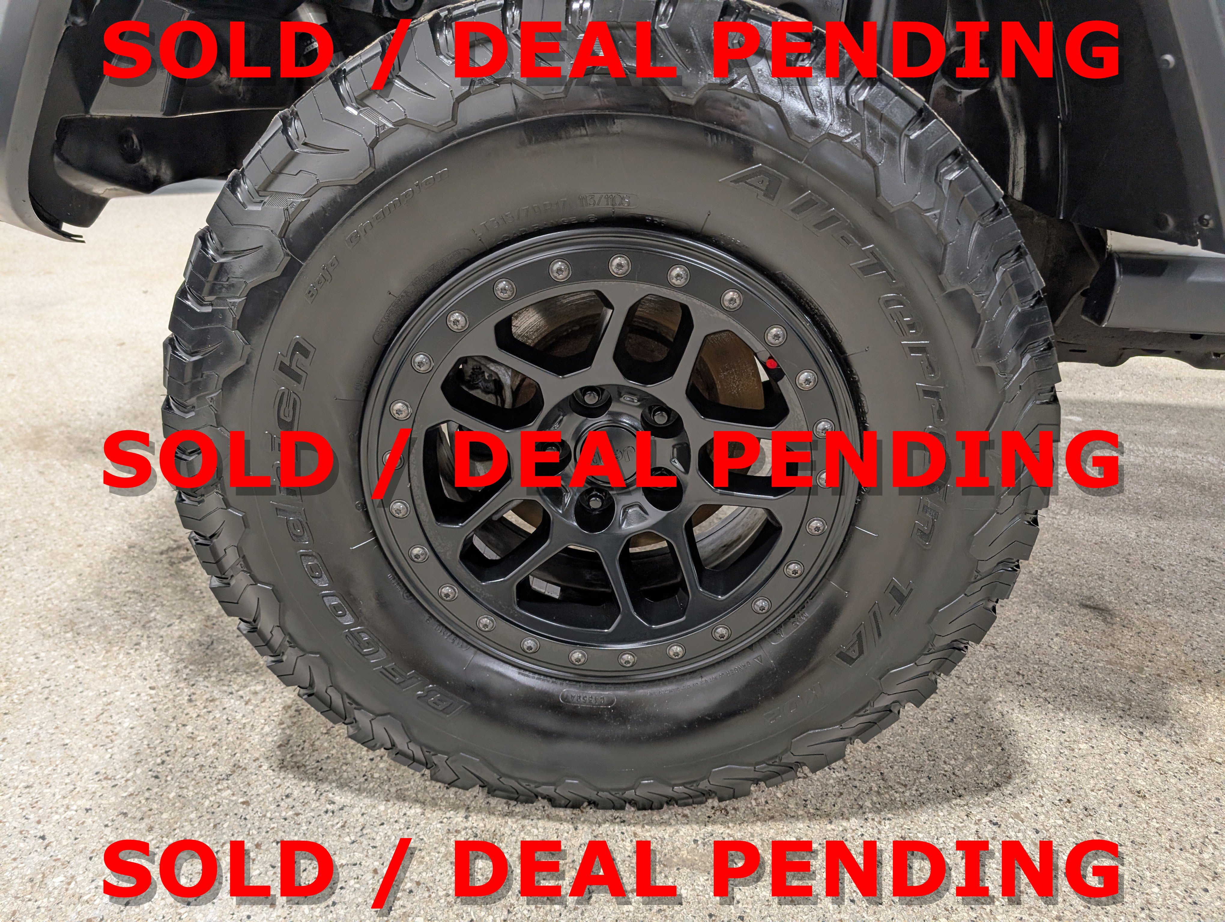 Used 2022 Jeep Wrangler Unlimited Rubicon AWD/4WD image 11