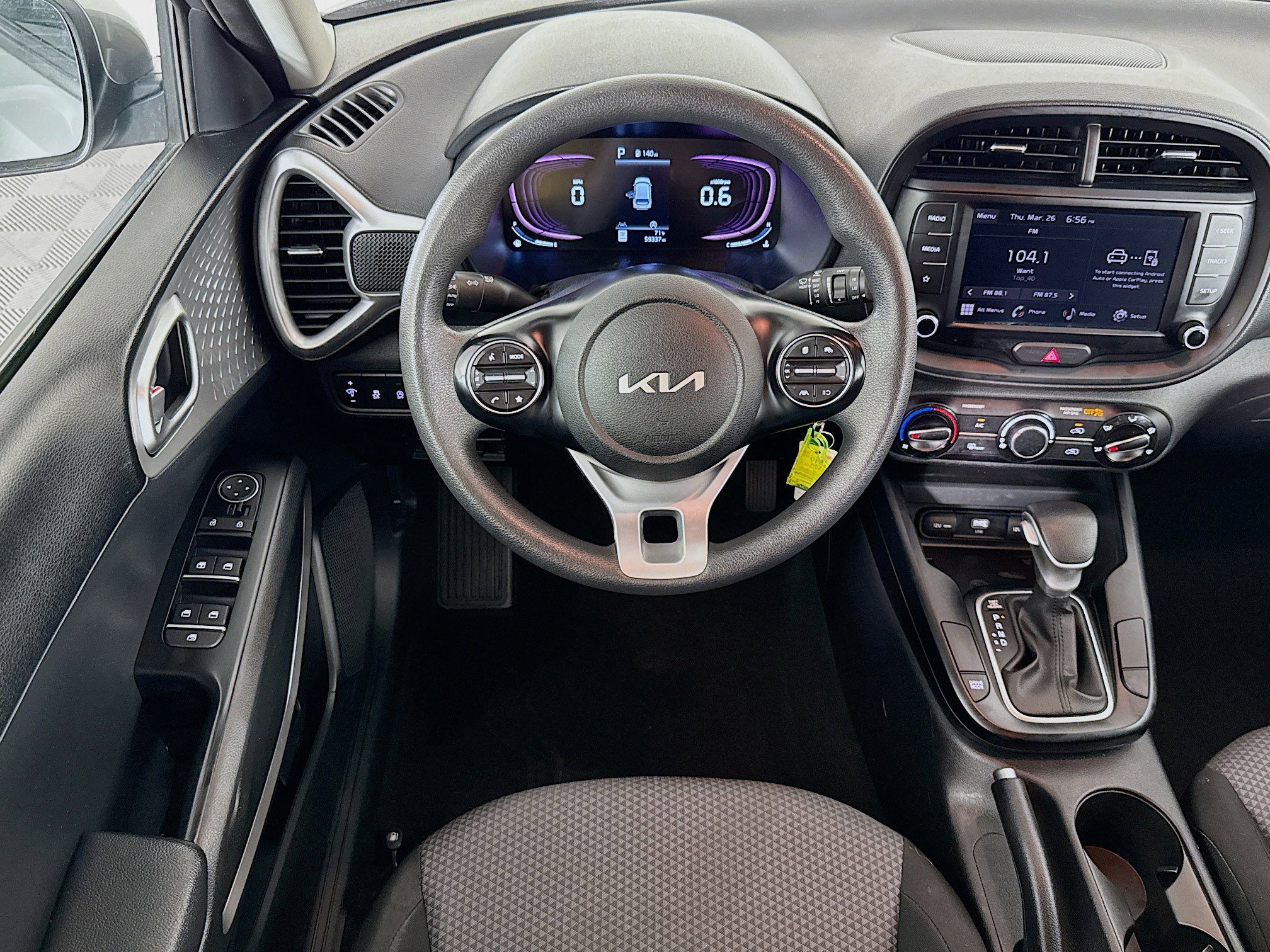 Used 2023 Kia Soul LX w/ LX Technology Package FWD image 16