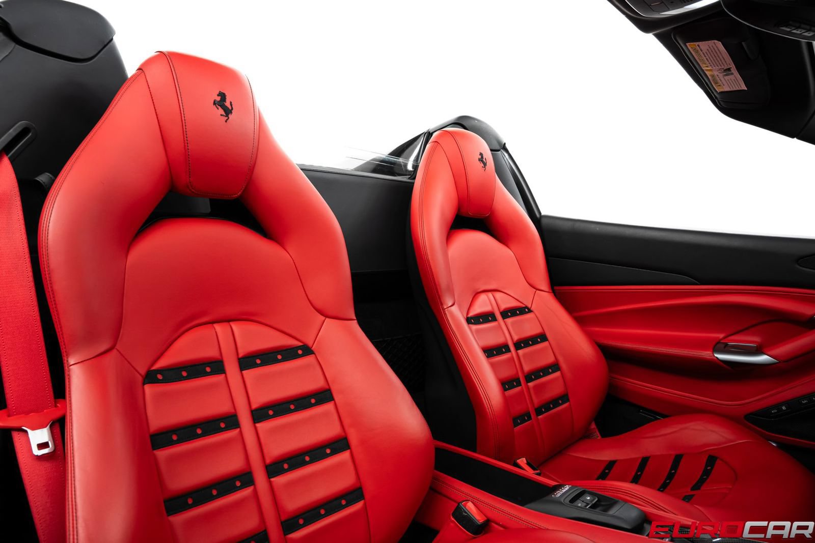 Used 2021 Ferrari F8 Tributo RWD image 50