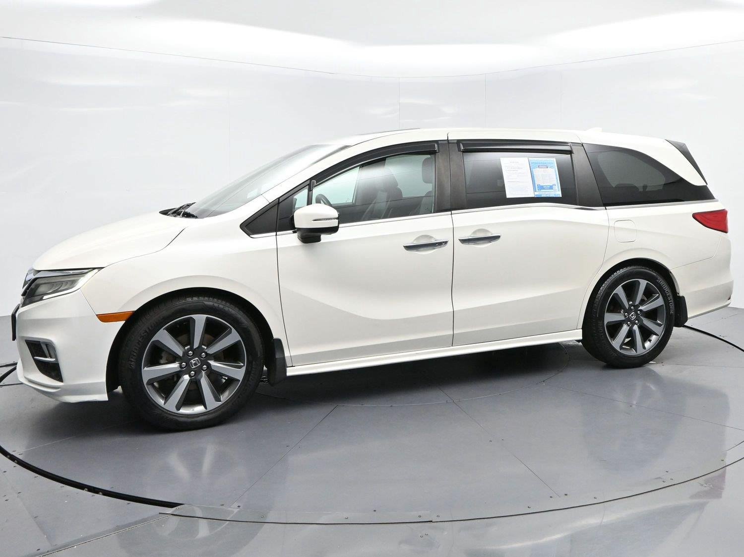 Used 2019 Honda Odyssey Touring image 4