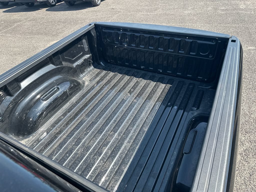 Used 2023 RAM 1500 Laramie AWD/4WD image 16