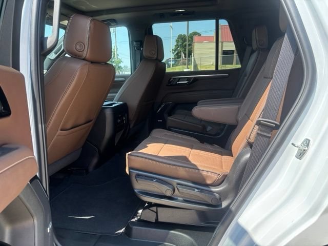 New 2026 Chevrolet Tahoe High Country AWD/4WD image 12