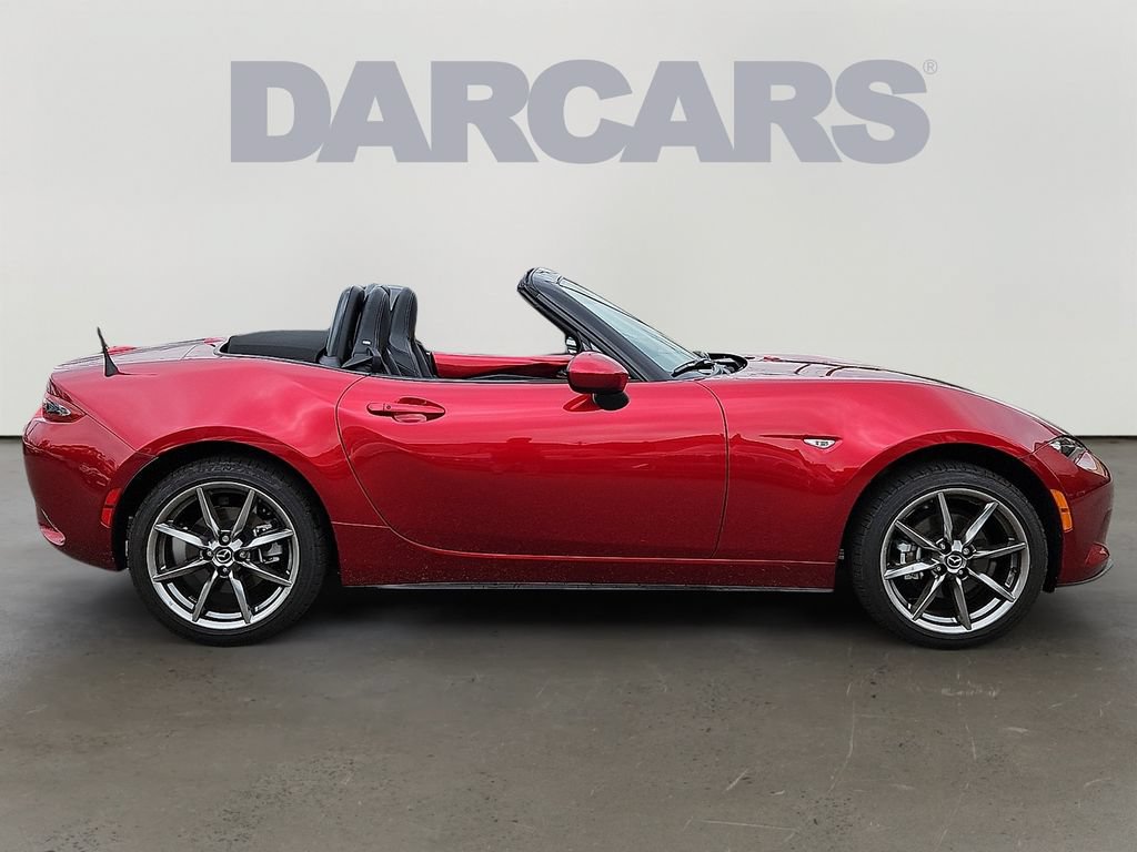 Used 2023 MAZDA MX-5 Miata Grand Touring RWD image 7