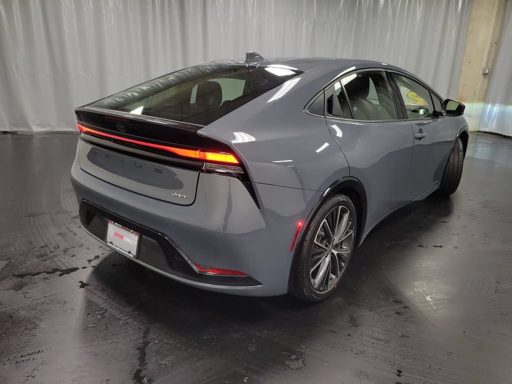 Used 2023 Toyota Prius XLE AWD/4WD image 8
