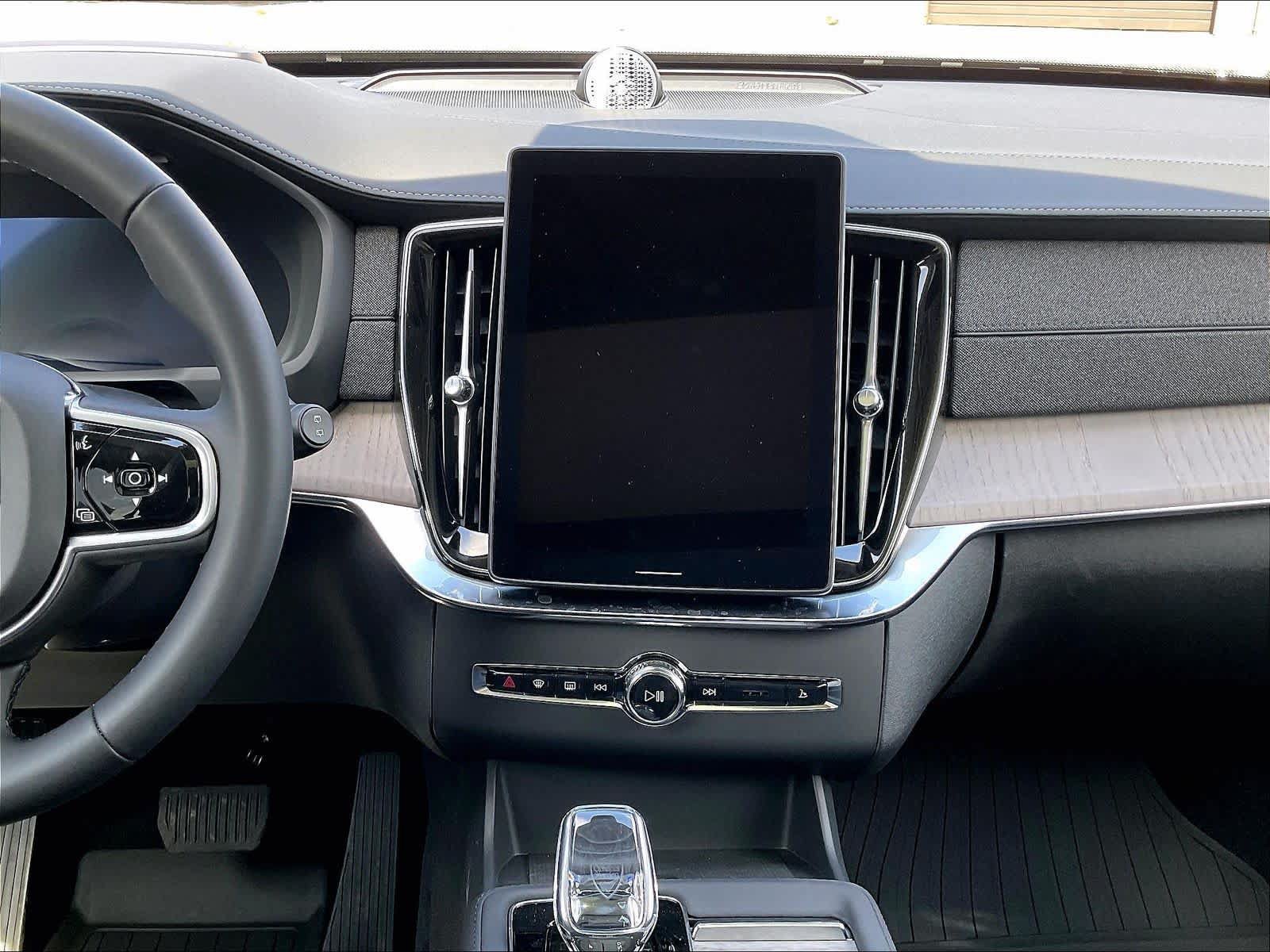 New 2027 Volvo XC90 B6 Ultra AWD/4WD image 9