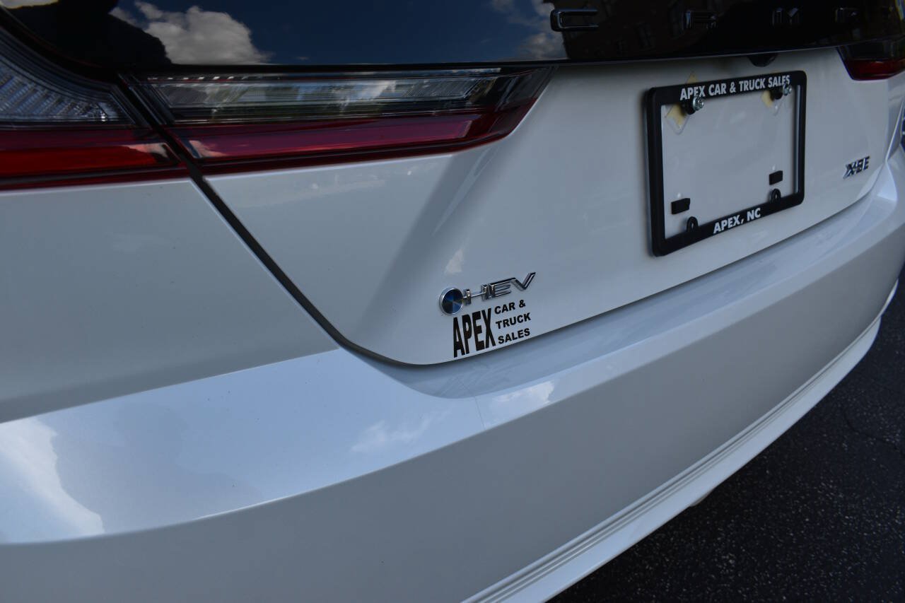 Used 2026 Toyota Camry XSE FWD image 31