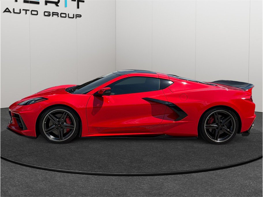 Used 2020 Chevrolet Corvette Stingray Coupe w/ 2LT w/ 2LT Preferred Equipment Group RWD image 5