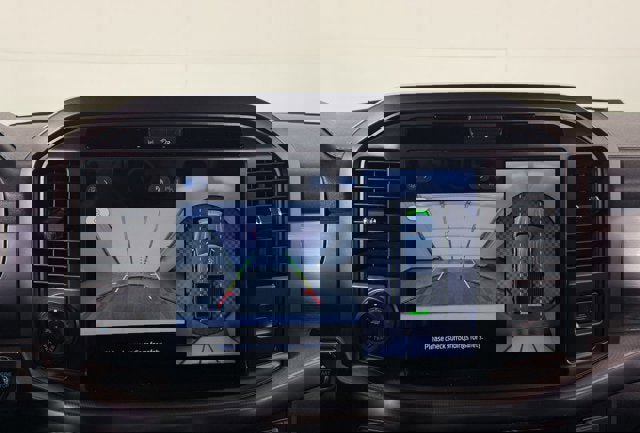 Used 2025 Ford F150 Lariat w/ Equipment Group 501A Mid image 13