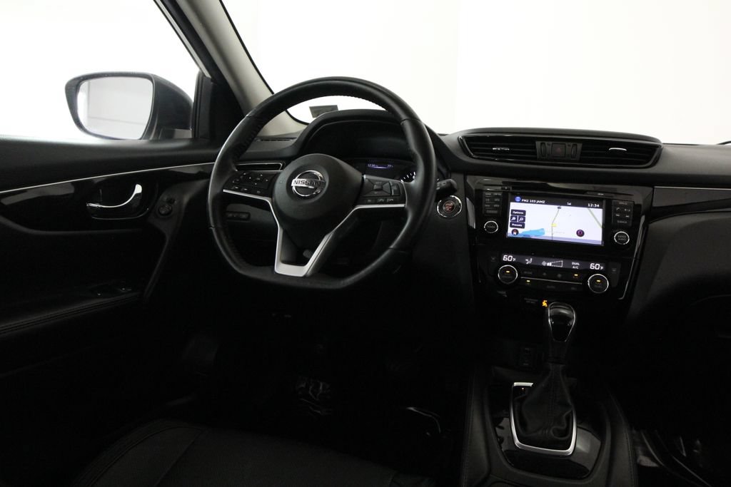 Used 2017 Nissan Rogue Sport SL AWD/4WD image 10