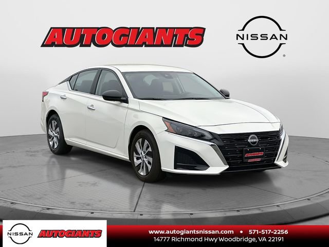 Used 2025 Nissan Altima 2.5 S image 1