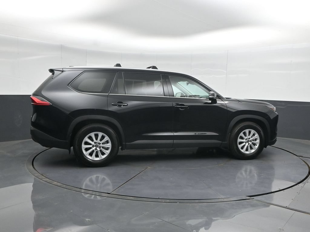 Used 2024 Toyota Grand Highlander AWD image 3
