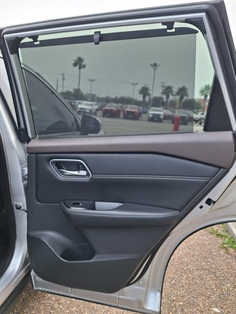 Certified 2021 Nissan Rogue SV w/ Premium Package FWD image 28