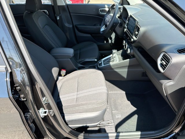 New 2026 Hyundai Venue SEL FWD image 34