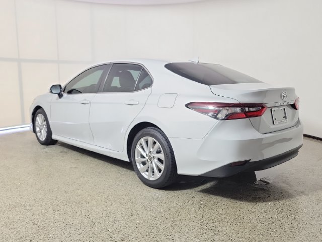 Used 2024 Toyota Camry LE w/ Convenience Package FWD image 7