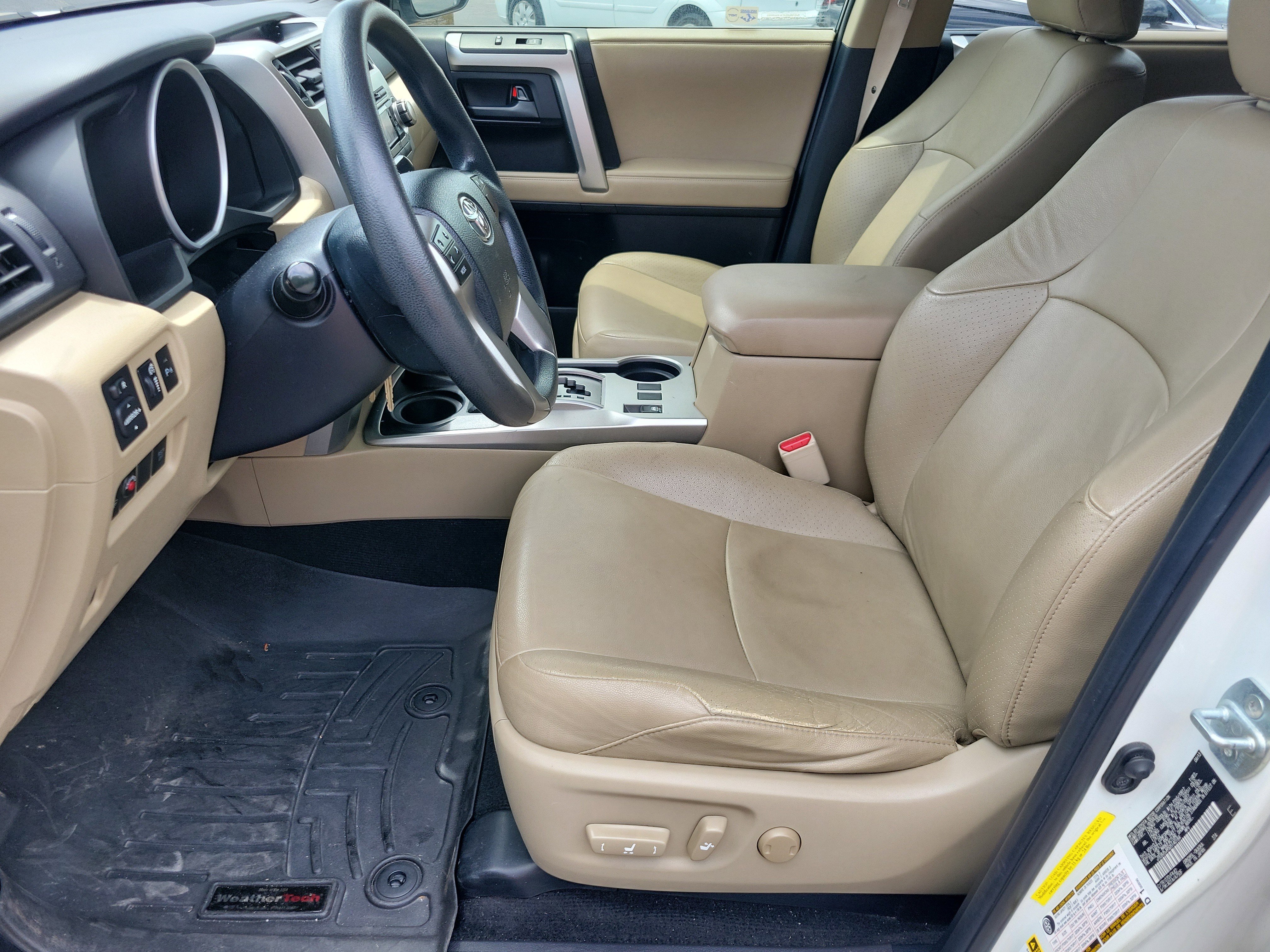 Used 2013 Toyota 4Runner SR5 AWD/4WD image 4