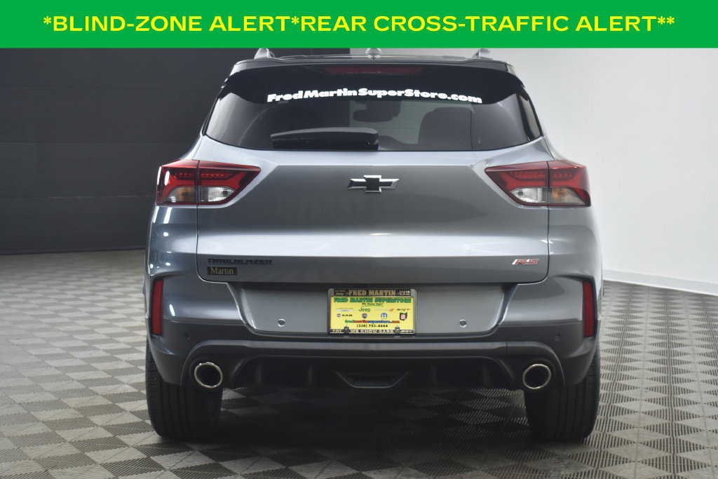 Used 2021 Chevrolet TrailBlazer RS w/ Technology Package FWD image 6