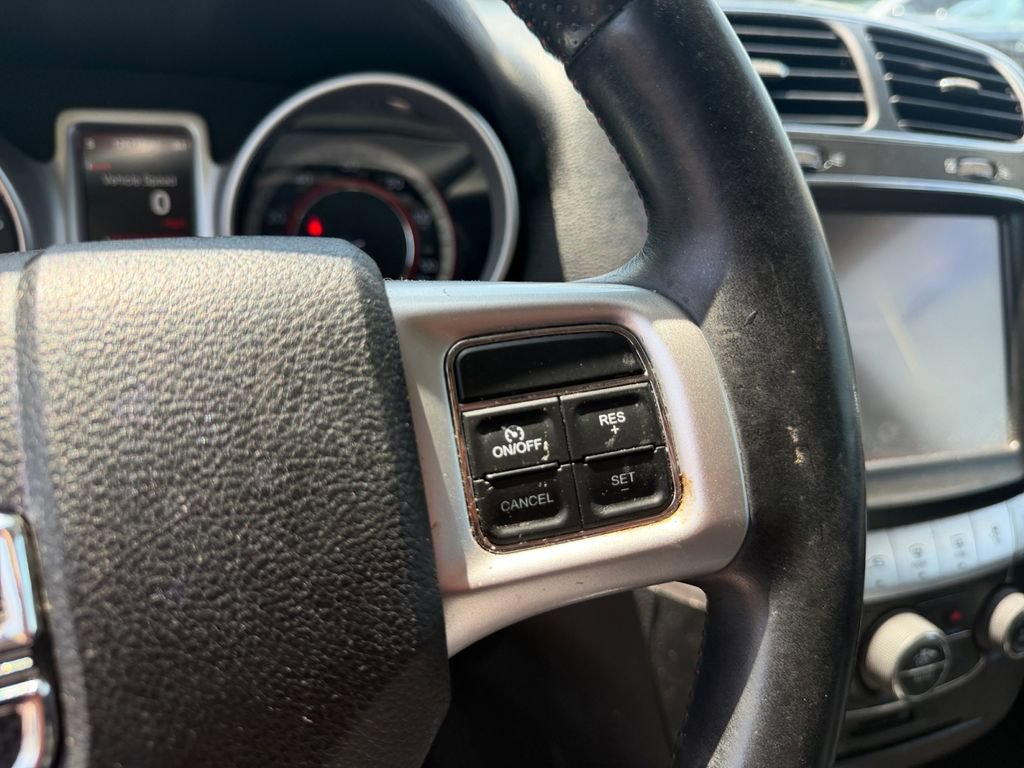 Used 2015 Dodge Journey R/T w/ Flexible Seating Group FWD image 18