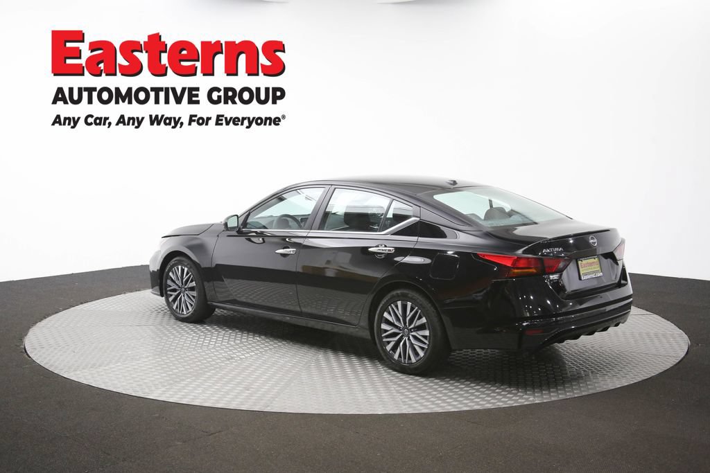 Used 2025 Nissan Altima 2.5 SV FWD image 61
