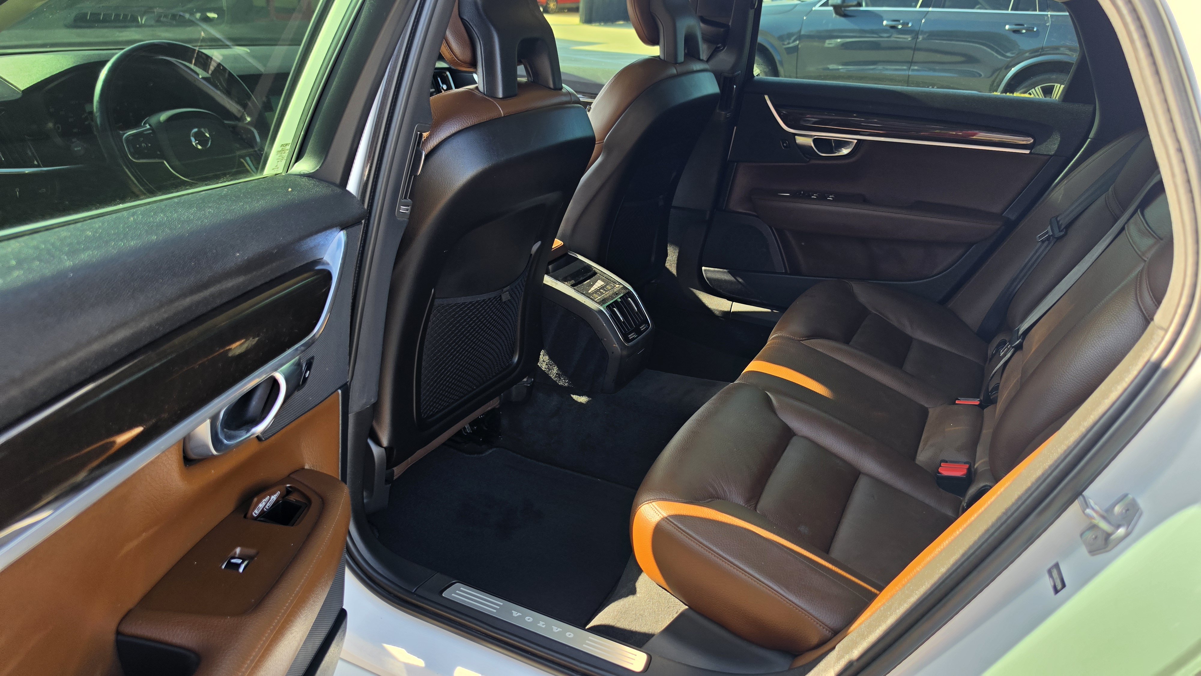 Used 2018 Volvo S90 T5 Momentum FWD image 20