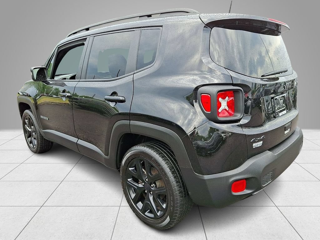 Used 2022 Jeep Renegade Latitude AWD/4WD image 7