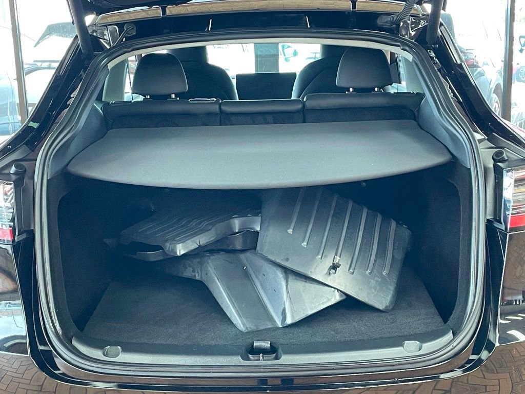 Used 2023 Tesla Model Y Long Range image 17