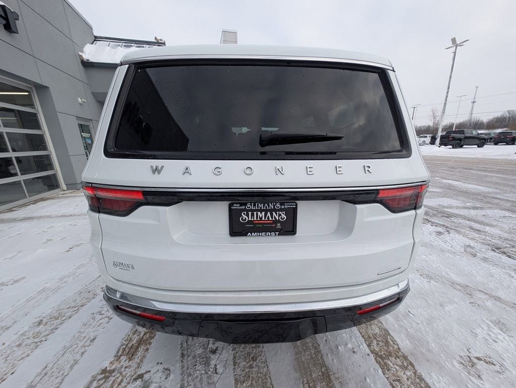 Used 2024 Jeep Wagoneer Series III image 10