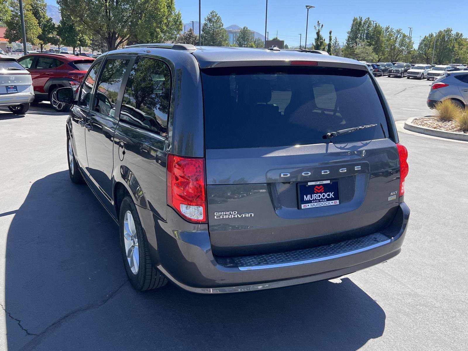 Used 2019 Dodge Grand Caravan SXT FWD image 18