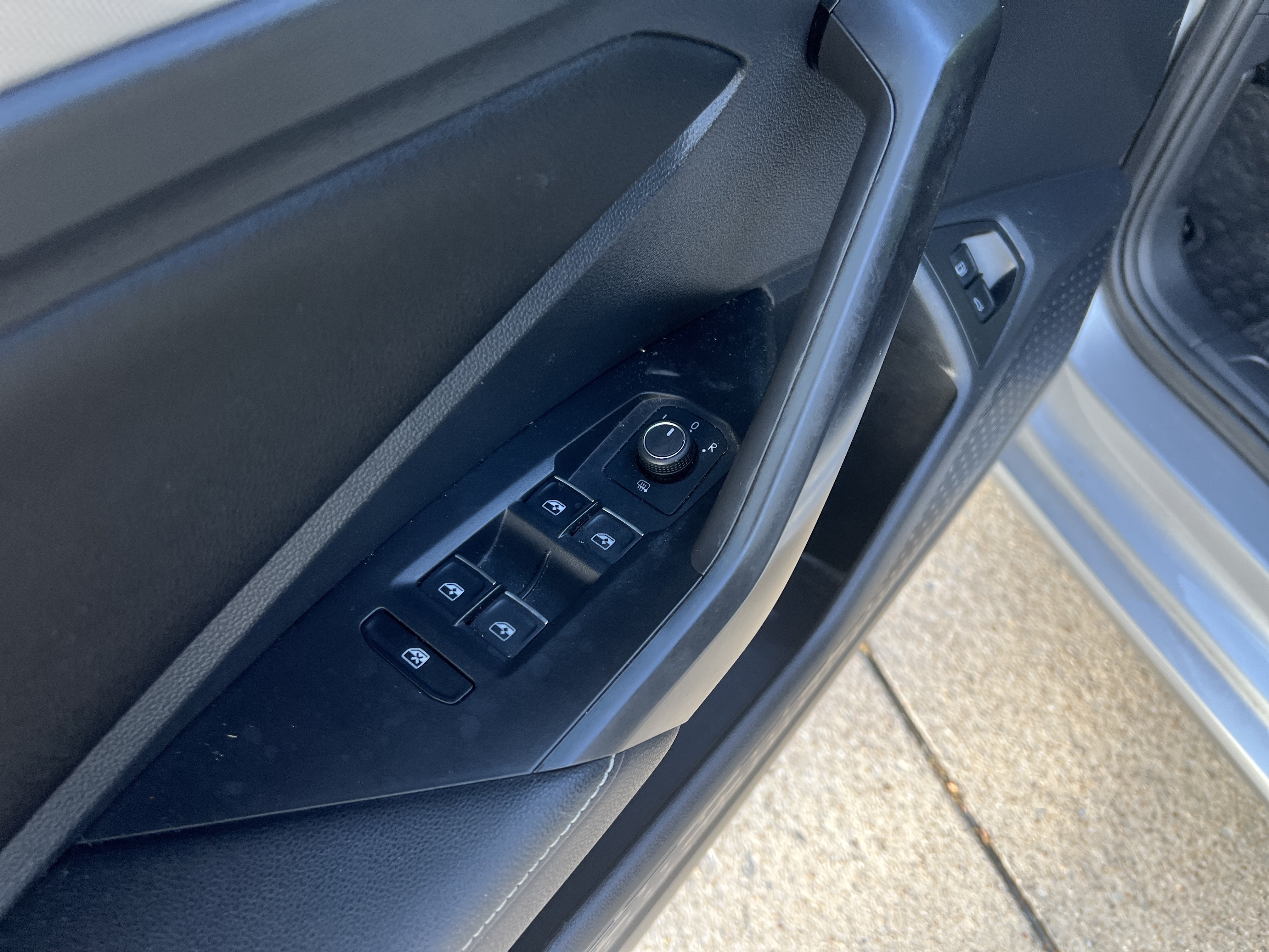 Used 2022 Volkswagen Jetta S FWD image 14