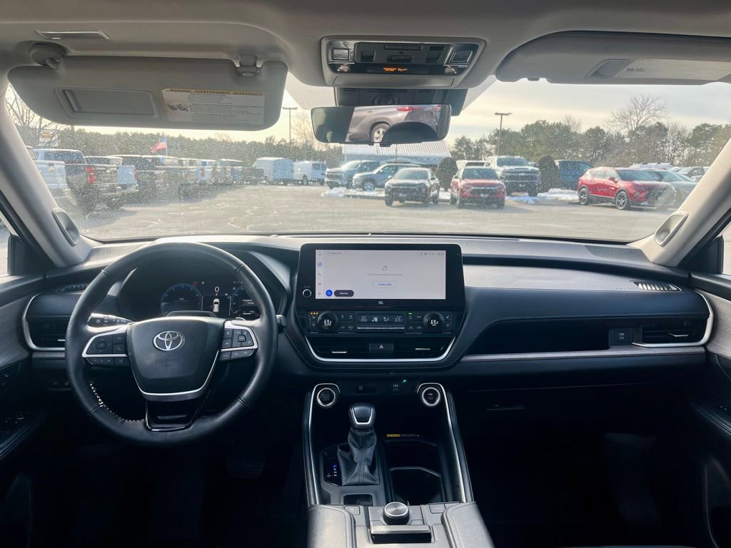 Used 2024 Toyota Grand Highlander Platinum image 24