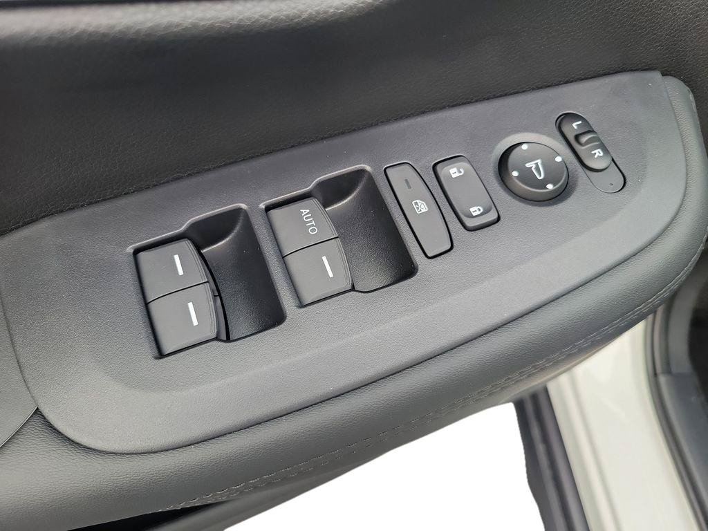 New 2027 Honda HR-V LX image 9