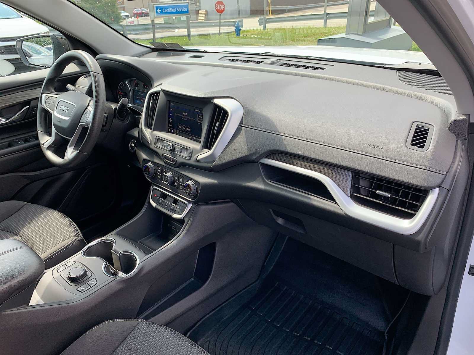 Certified 2024 GMC Terrain SLE w/ Driver Convenience Package AWD/4WD image 27