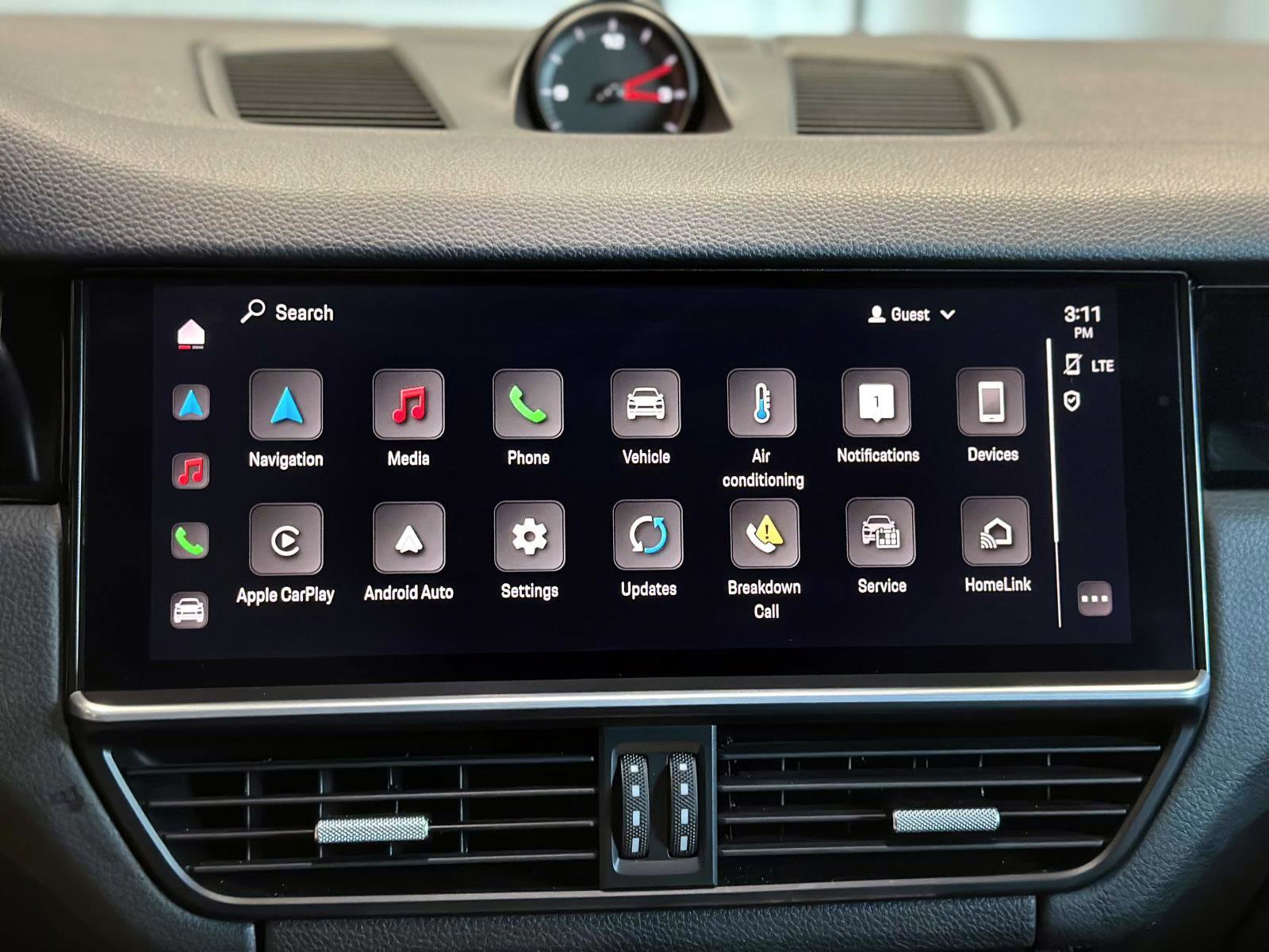 Certified 2022 Porsche Cayenne image 23