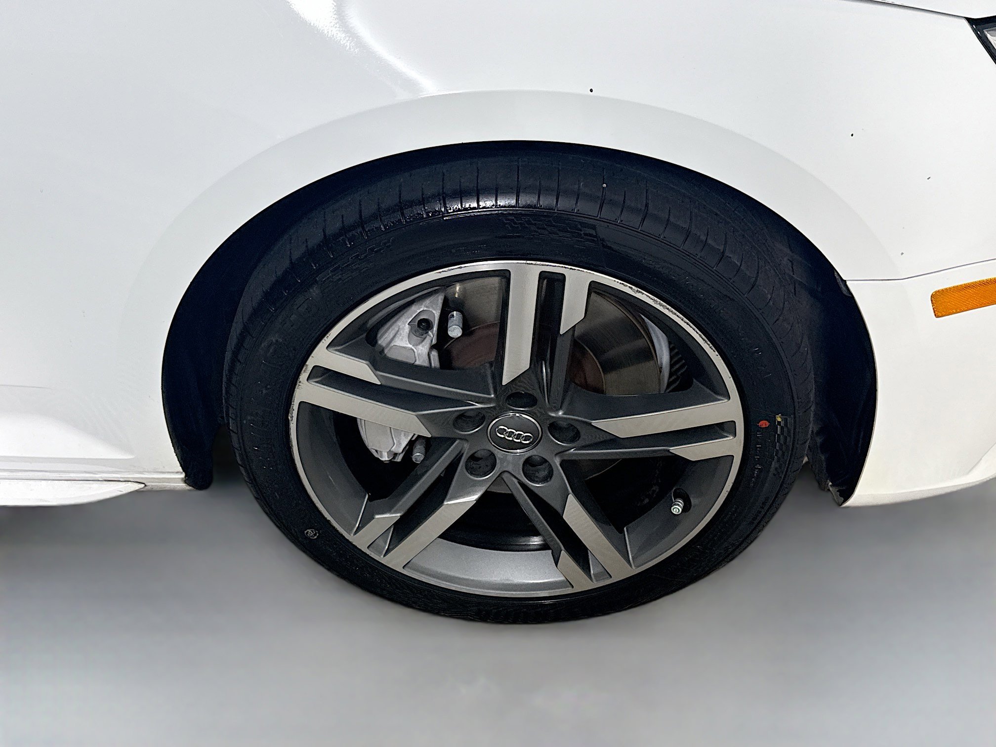 Used 2017 Audi A4 2.0T Premium Plus w/ Premium Plus Package image 32