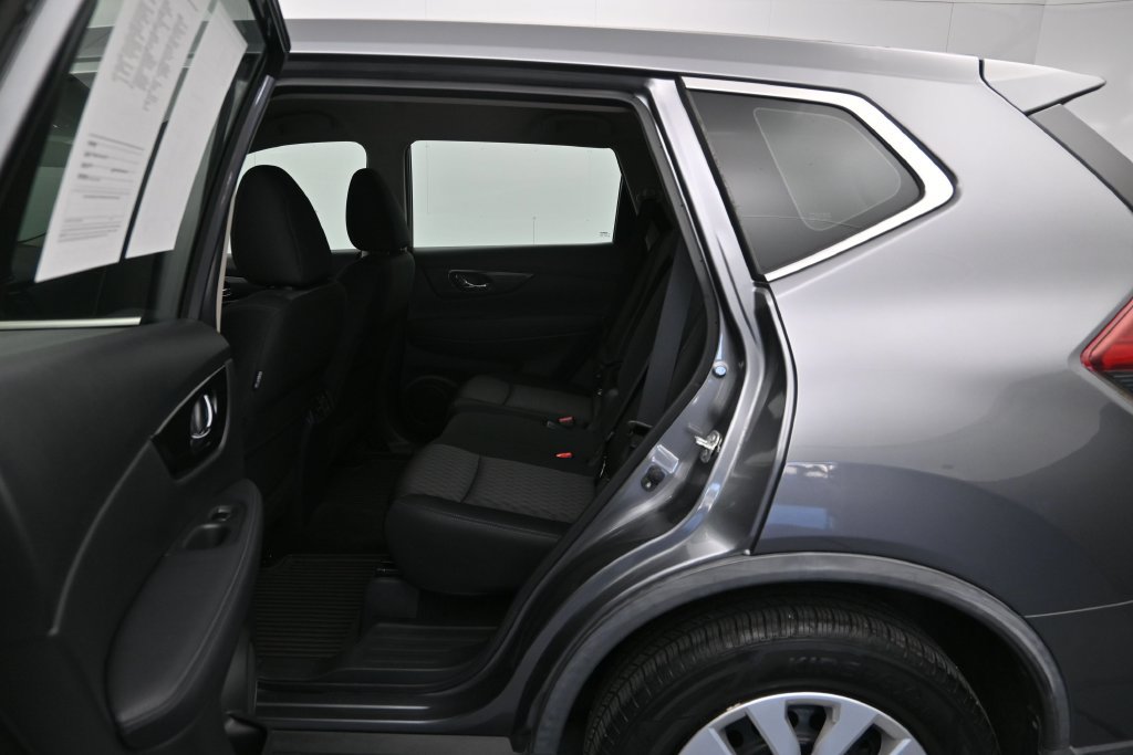 Used 2018 Nissan Rogue S FWD image 21
