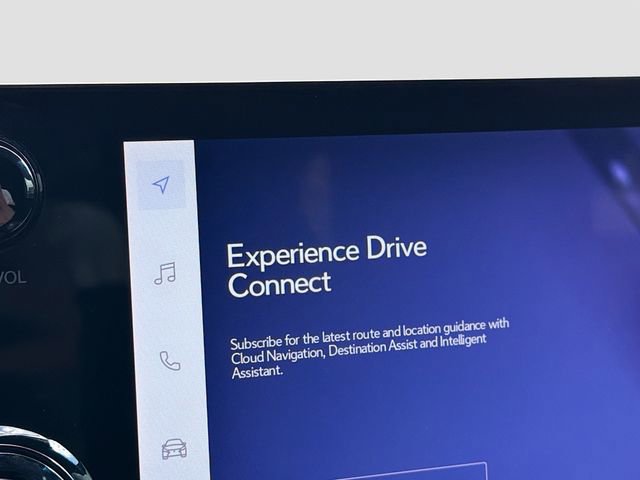 Used 2022 Lexus LX 600 4WD w/ Accessory Package (Z1) image 35