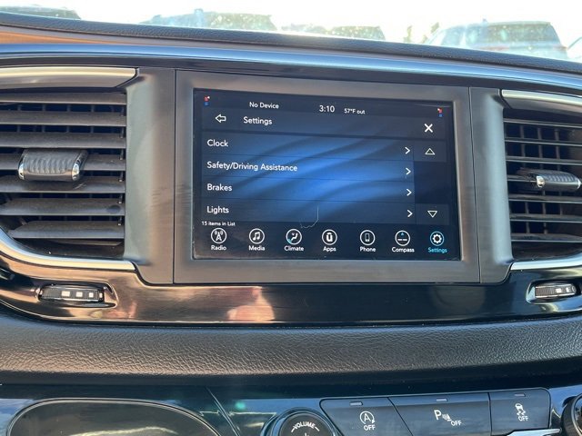 Used 2019 Chrysler Pacifica Touring image 50