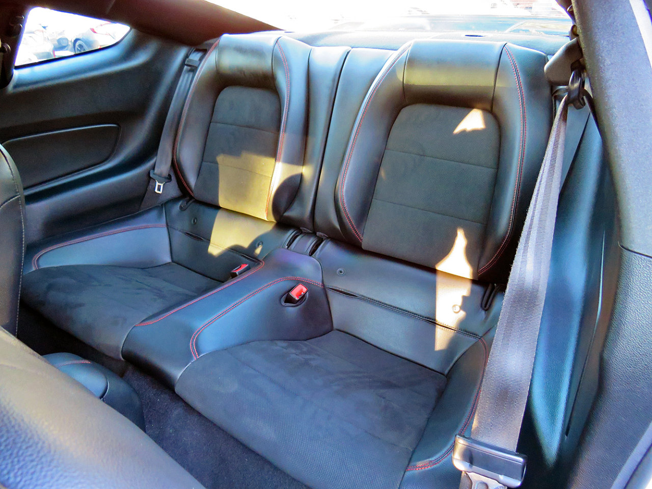 Used 2020 Ford Mustang GT Premium w/ Equipment Group 401A image 14