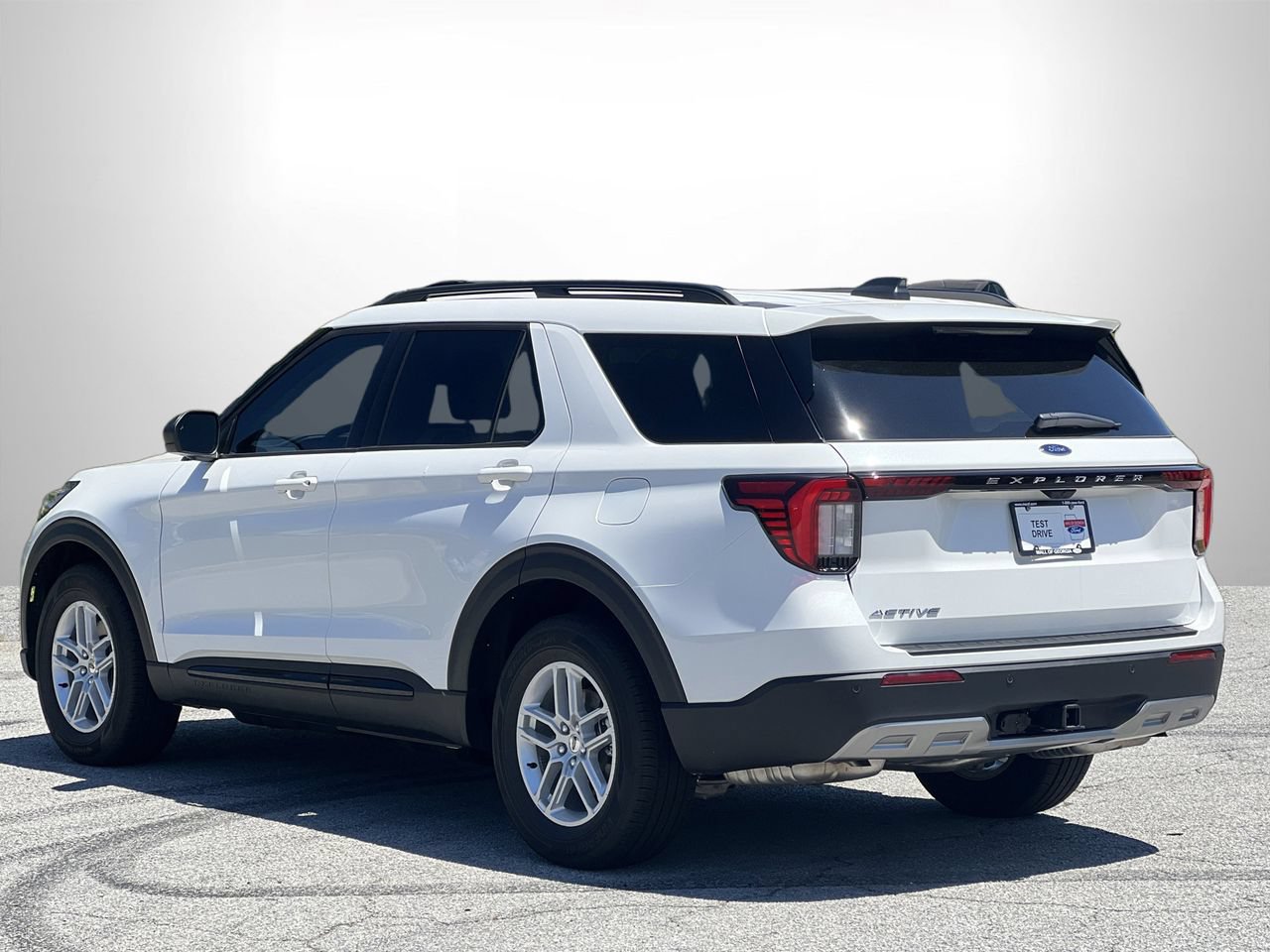 New 2026 Ford Explorer Active w/ Active Comfort Package RWD image 22