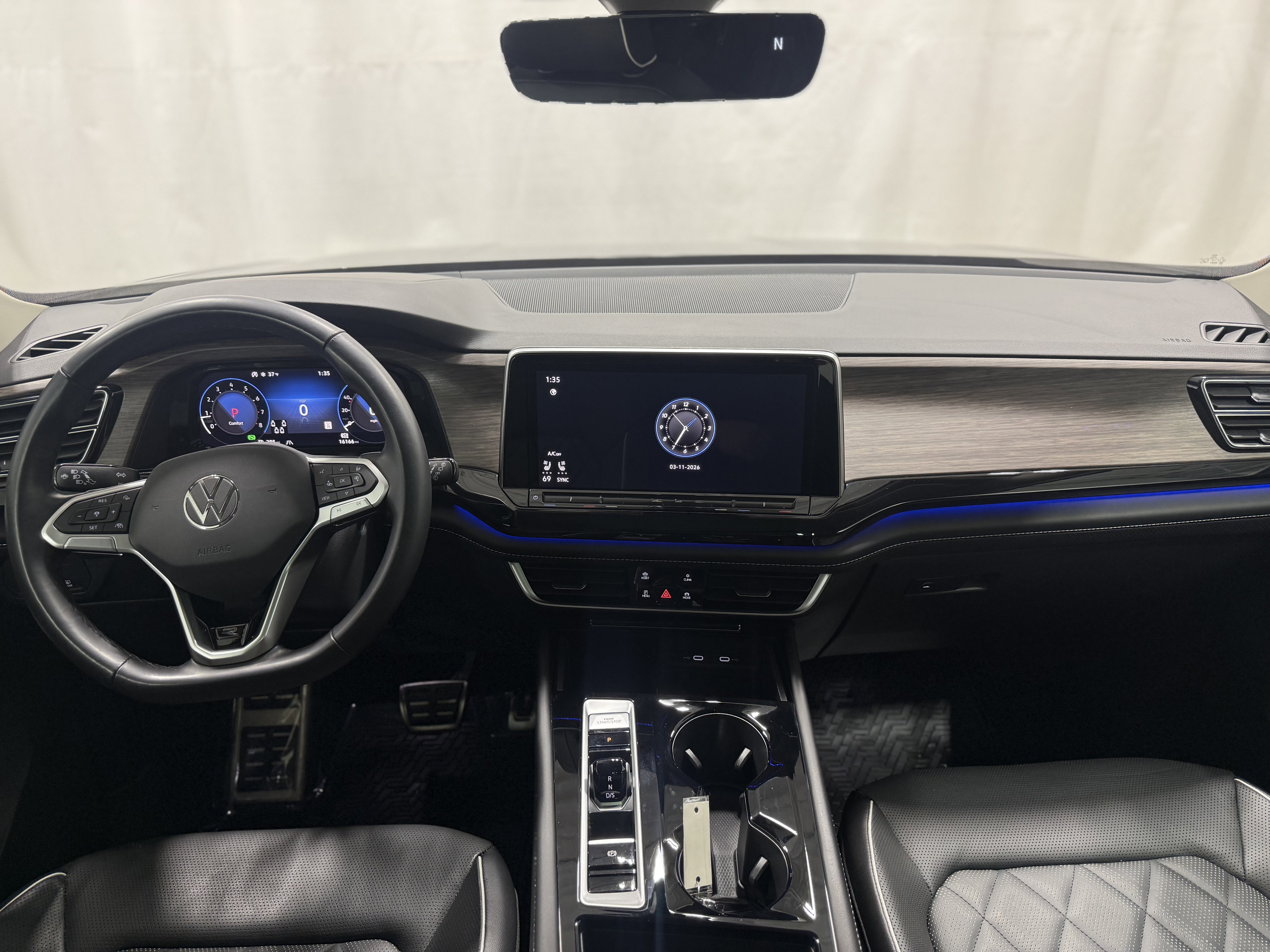 Used 2024 Volkswagen Atlas SEL Premium R-Line image 22