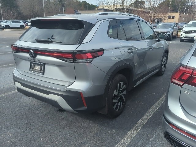 Used 2025 Volkswagen Tiguan S image 14